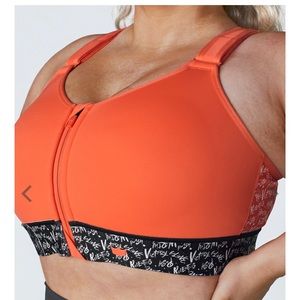 Authentic SheFit flex sports bra, great condition. Wash bag included